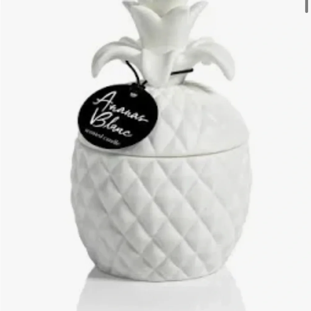 Zodax Ananas Blanc Pineapple ceramic candle - Picture 1 of 8